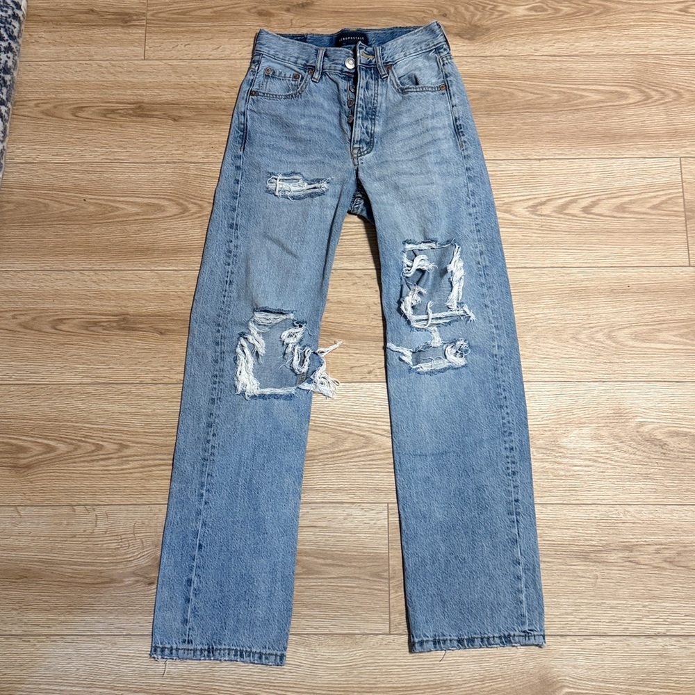Aeropostale Light Blue 90’s Baggy Destroyed Jeans